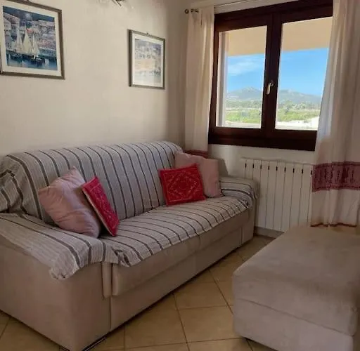 Flat Flumendosa 31 * オルビア